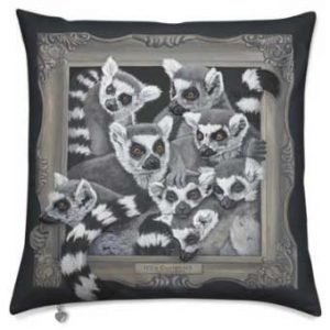 Lemur-cushion